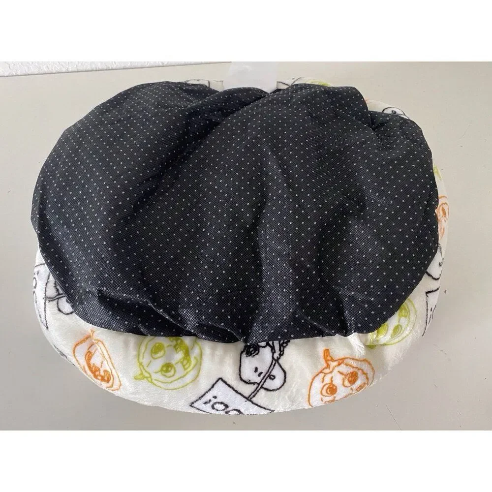 Peanuts Snoopy Small Dog Pet Cozy Cuddler Bed Halloween BOO Pumpkin 19 X 15 X 7”
